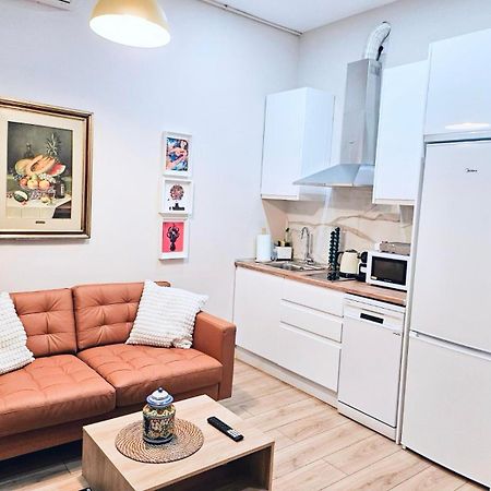 Acogedor Apartamento En Atocha By Bebalmy Мадрид Экстерьер фото
