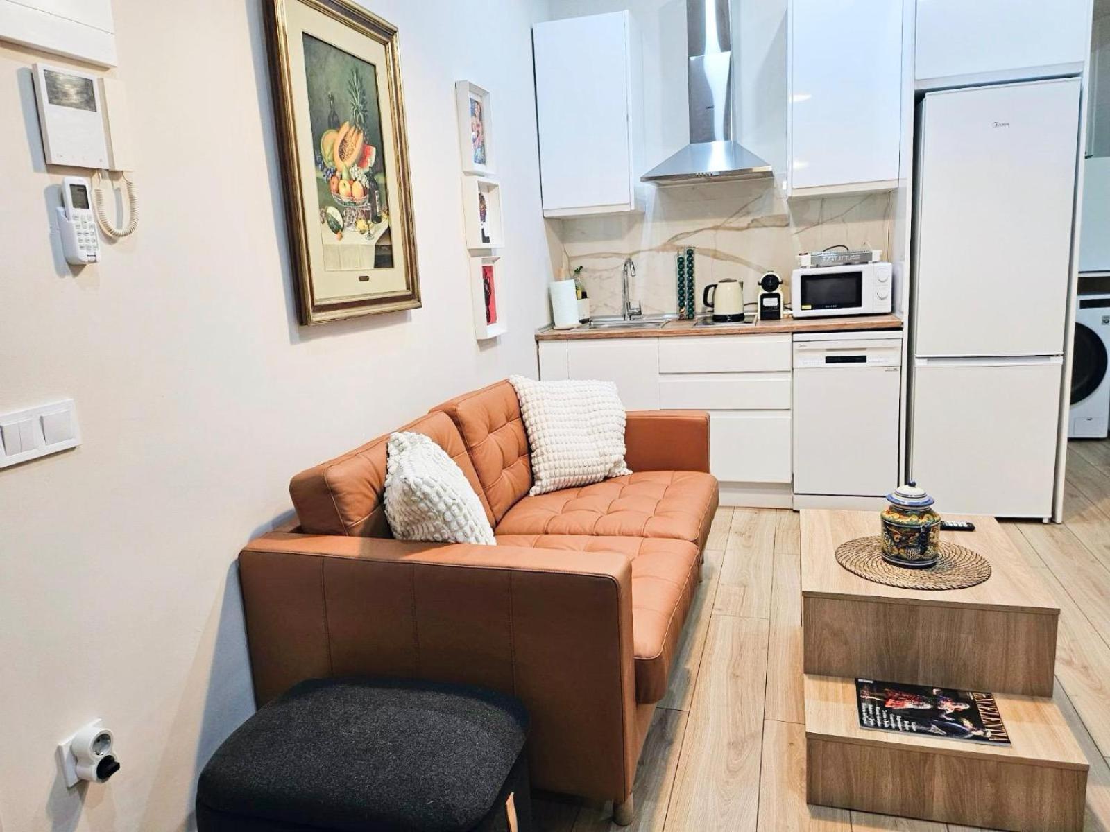 Acogedor Apartamento En Atocha By Bebalmy Мадрид Экстерьер фото